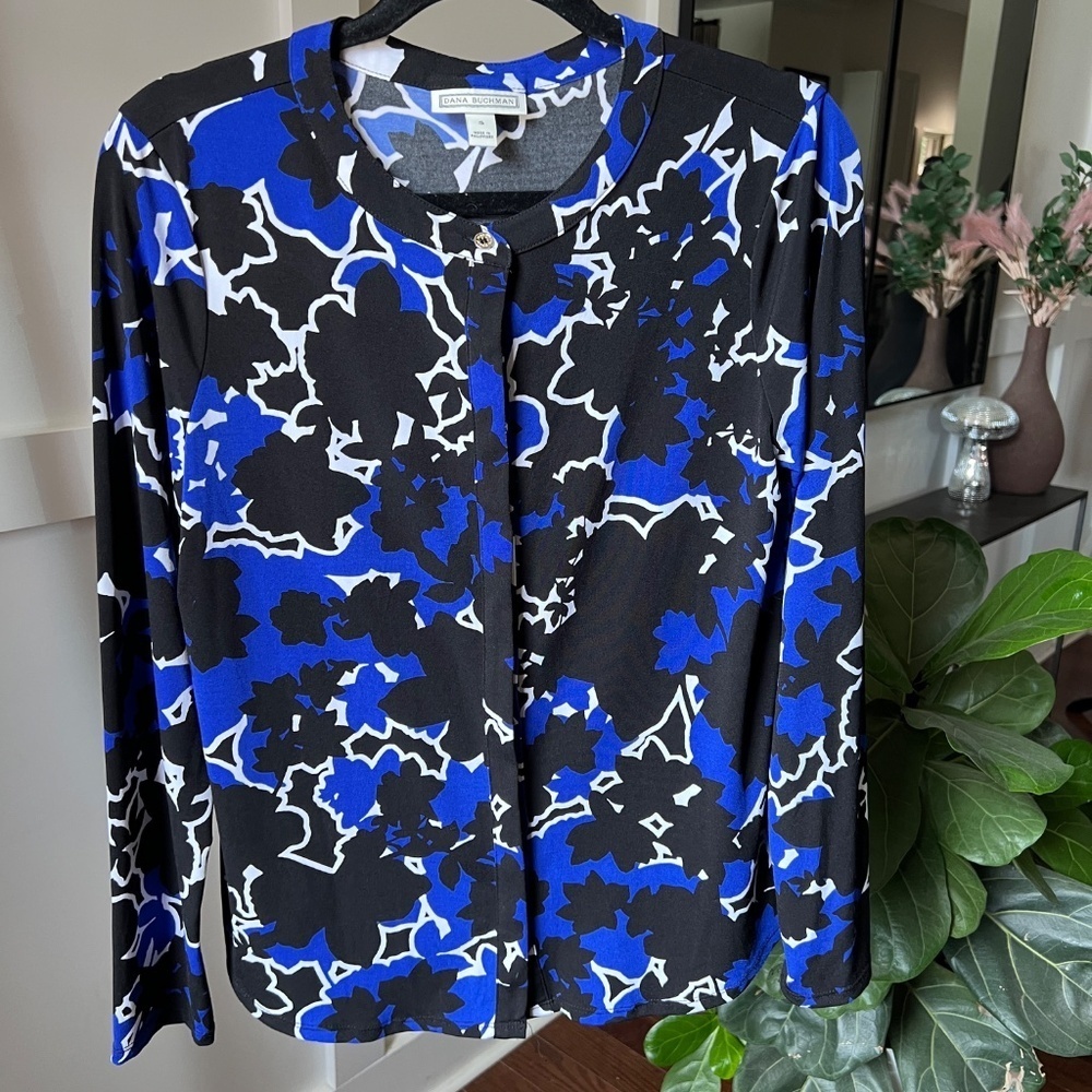 Dana Buchman S Black & Blue Floral Abstract  Button Down Blouse